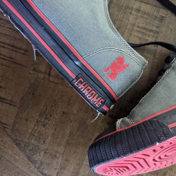 Chrome Cycle shoes, Men's 7/Women's 9 - Picture 3 of 4